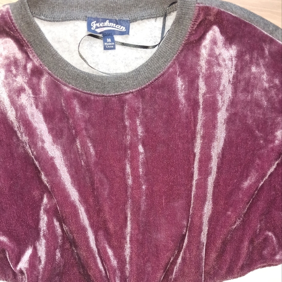 Sweater - Picture 3 of 3